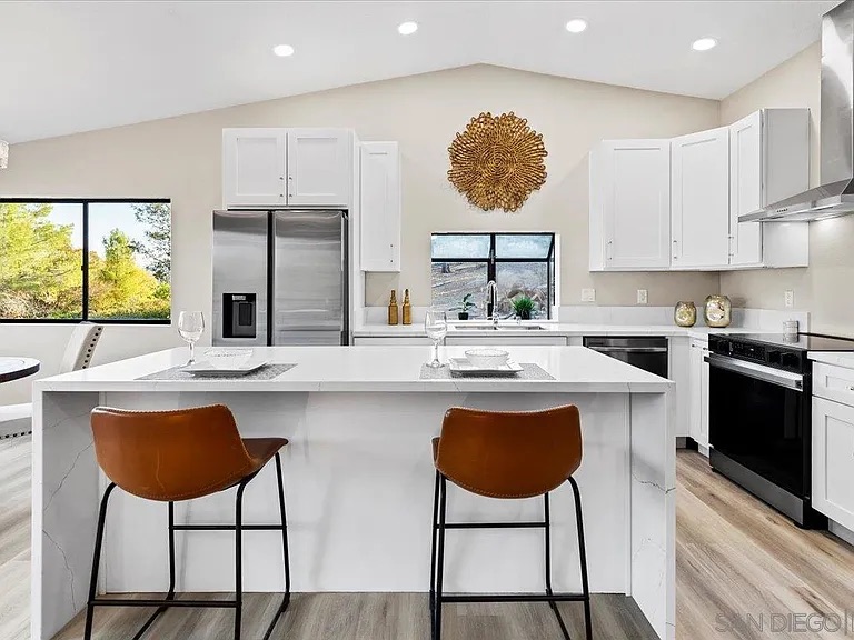 Ramona Retreat — 5